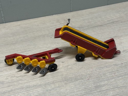 Vtg toy farm elevator - toy, conveyor